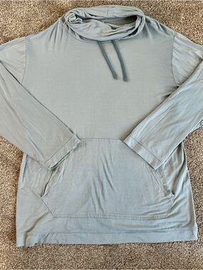 Emirates Business Class Inflight Loungewear Light Blue Cowl Neck Pajama Top S M
